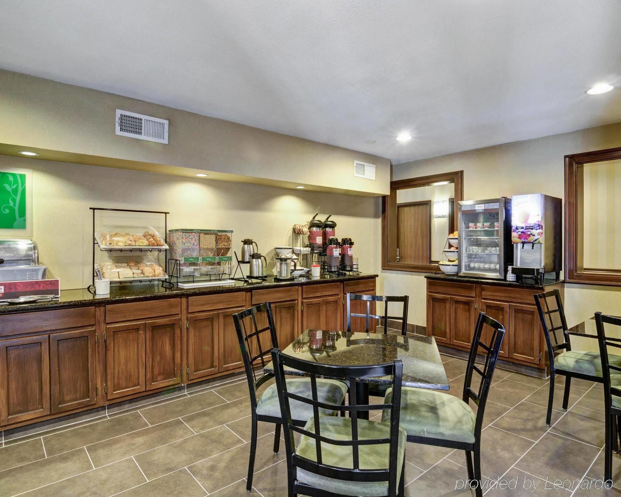 Red Roof Inn & Suites ליטל רוק מראה חיצוני תמונה